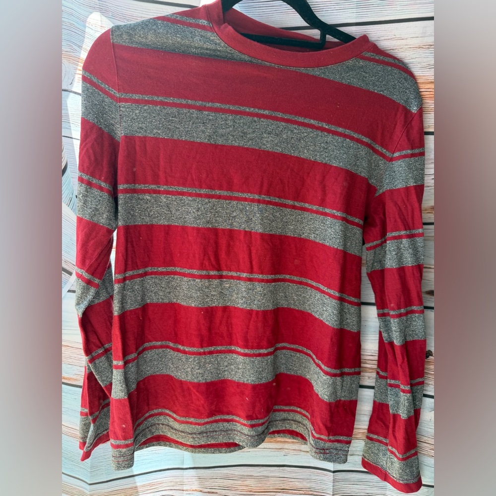 Urban Pipeline Red and Gray Striped Crewneck shirt